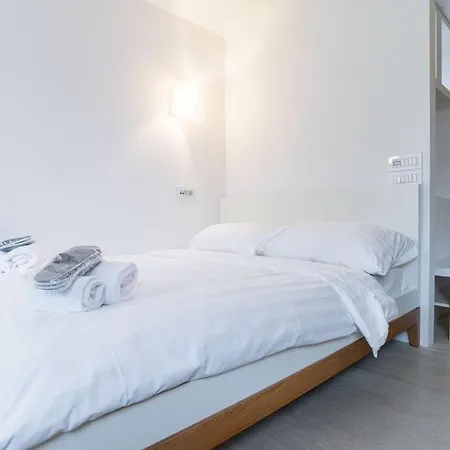 Eglise Catholique - Cosy And Bright In Apartamento *