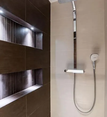 Eglise Catholique - Cosy And Bright In 公寓 蒙特勒