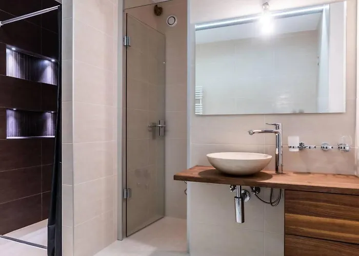 Eglise Catholique - Cosy And Bright In Appartamento *